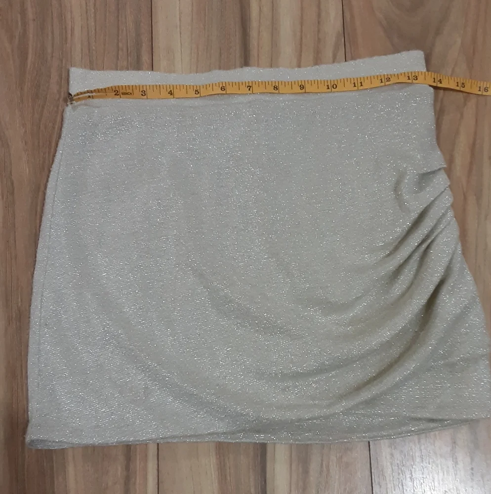 Lovers + Friends Silver Metallic Threading Mini Skirt Size Small.